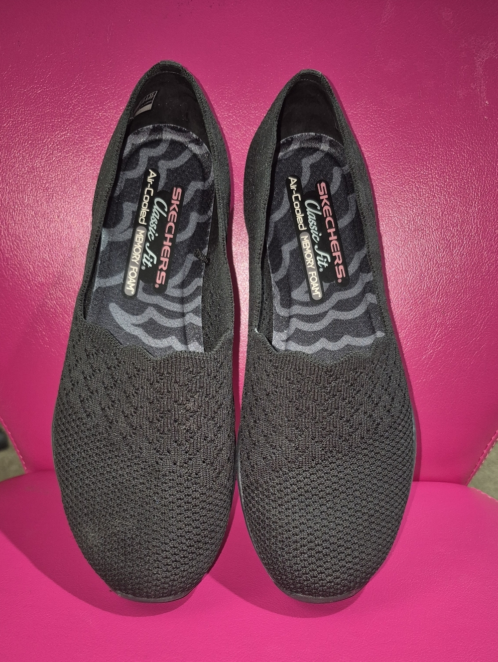 Skechers